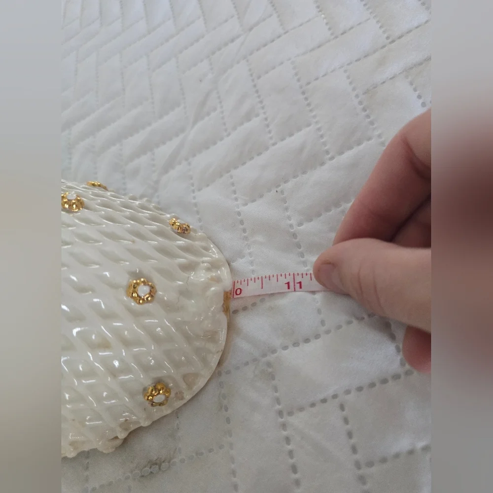 Italy Elegant Cream and Gold hand painted Decorative Bowl - Picture 10 of 11